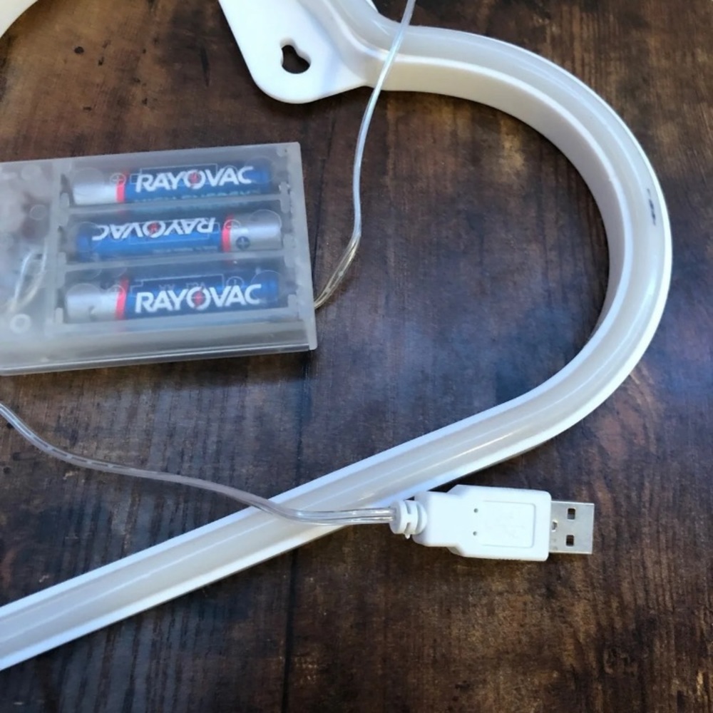 LED Cloud Sign - Picture 4 of 4